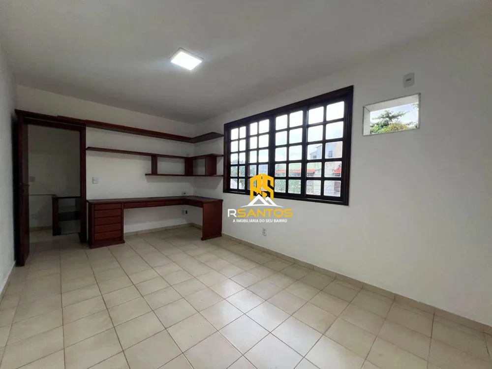 Casa, 3 quartos, 250 m² - Foto 8