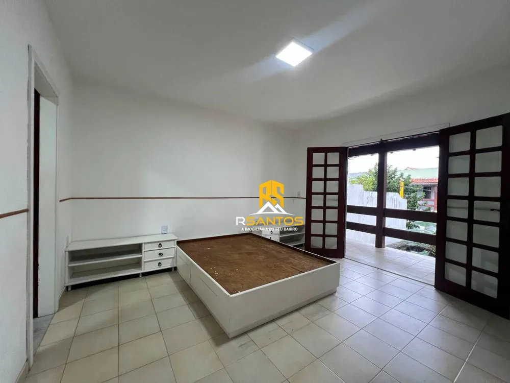 Casa, 3 quartos, 250 m² - Foto 3