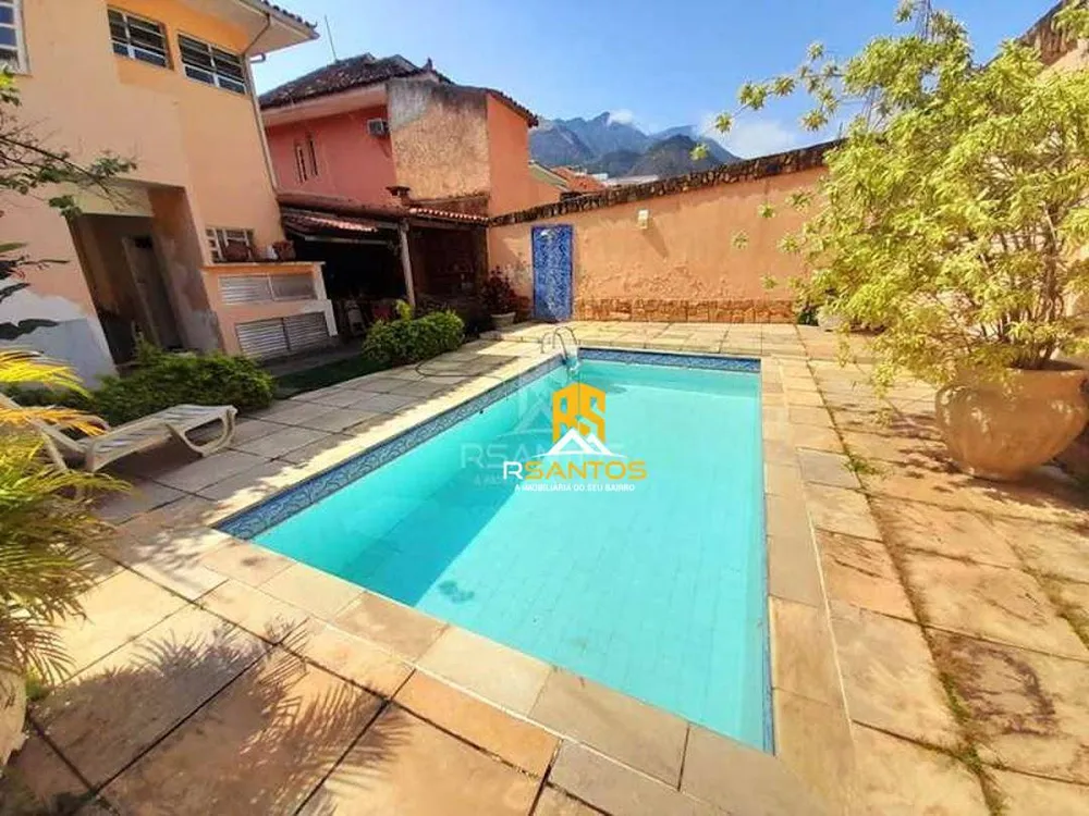 Casa, 3 quartos, 256 m² - Foto 3