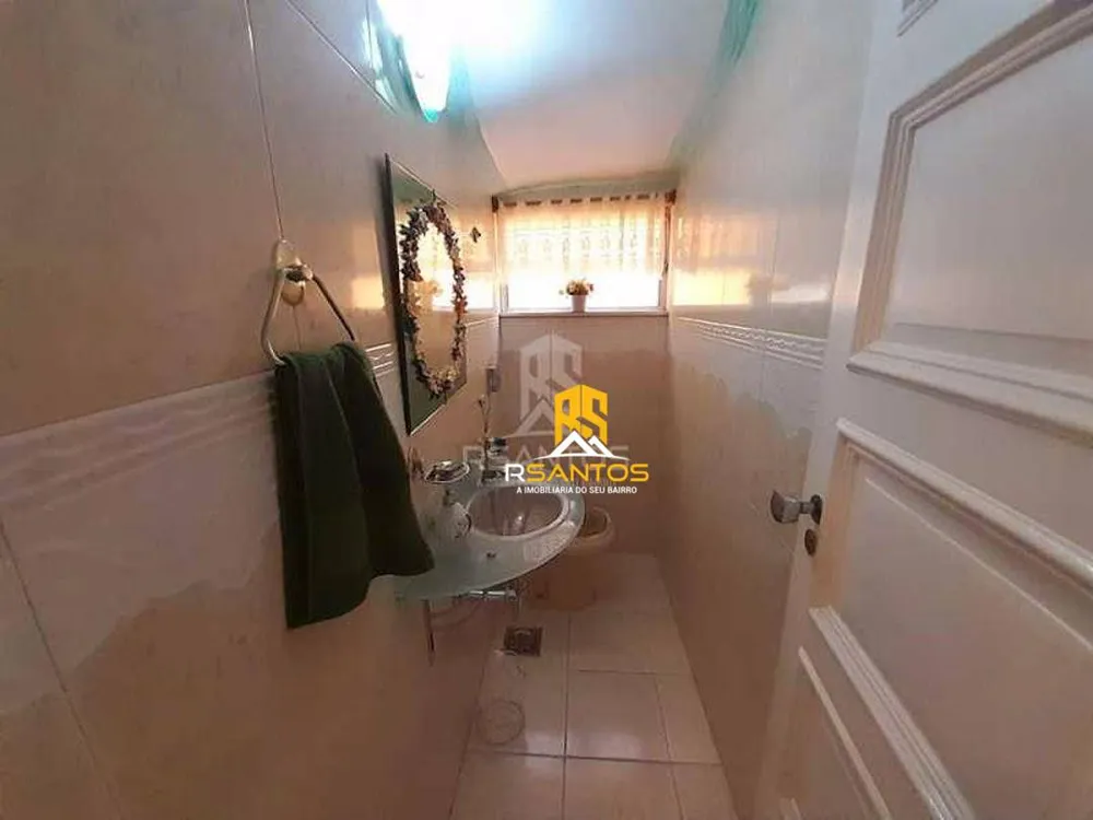 Casa, 3 quartos, 256 m² - Foto 1