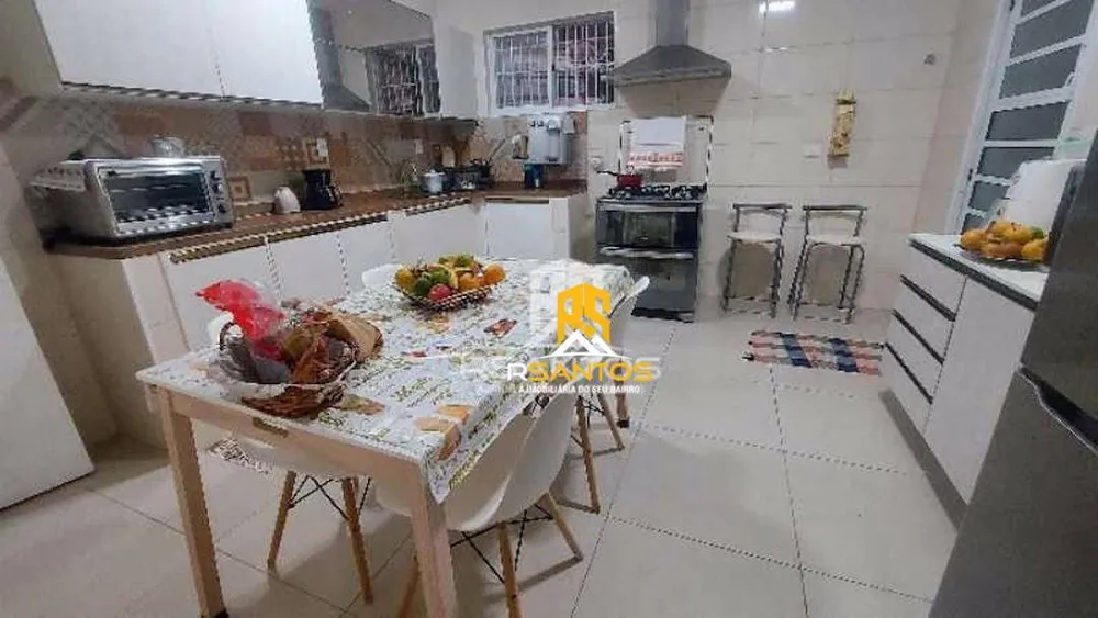 Casa, 3 quartos, 241 m² - Foto 17