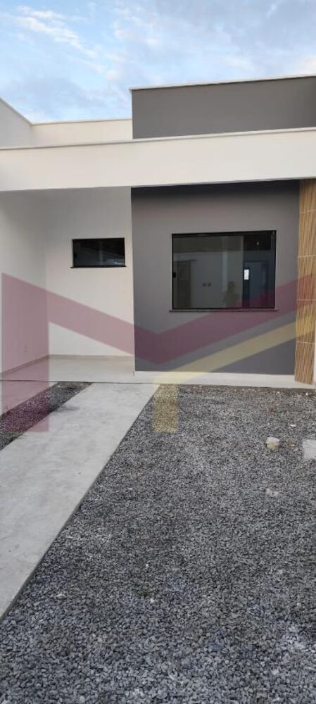 Casa à venda com 2 quartos, 70m² - Foto 11