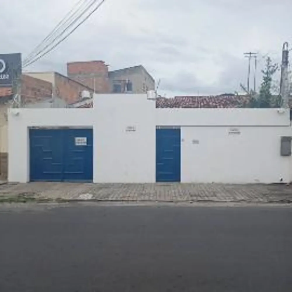 Casa, 1 quarto, 350 m² - Foto 2