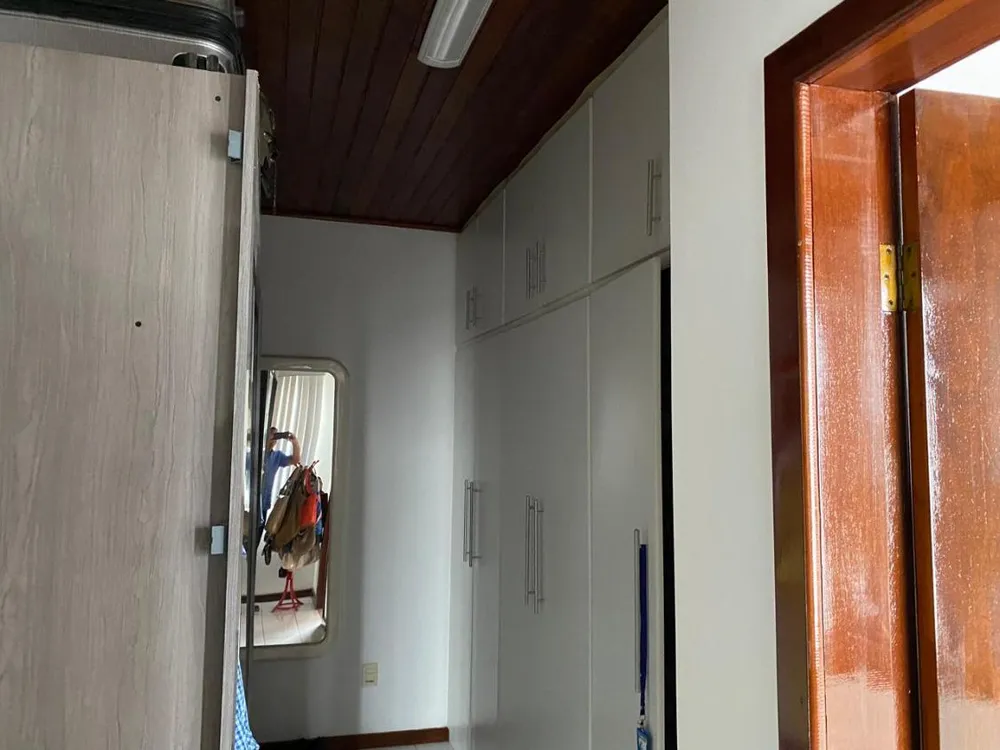 Casa, 4 quartos, 240 m² - Foto 13