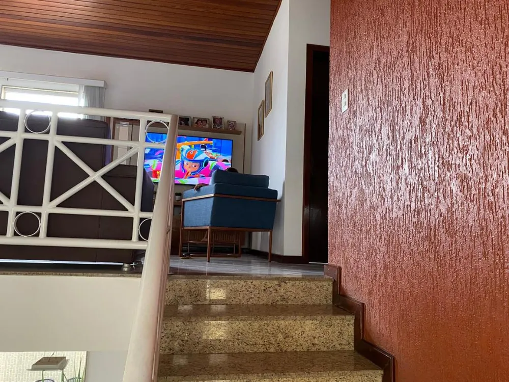 Casa, 4 quartos, 240 m² - Foto 10