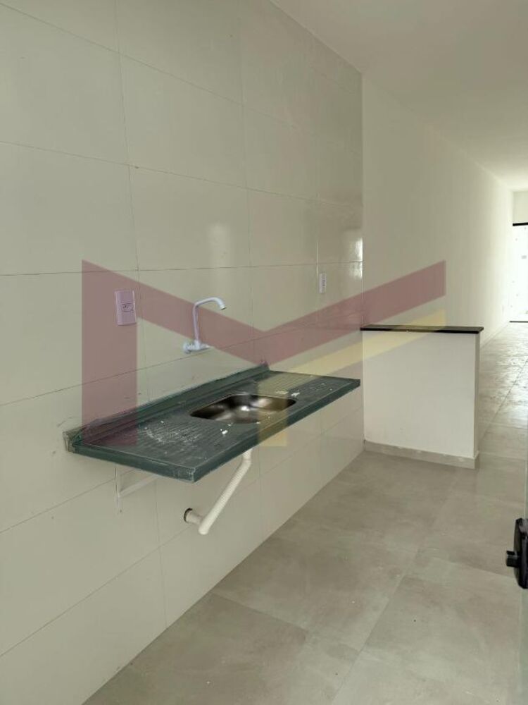 Casa à venda com 2 quartos, 68m² - Foto 4