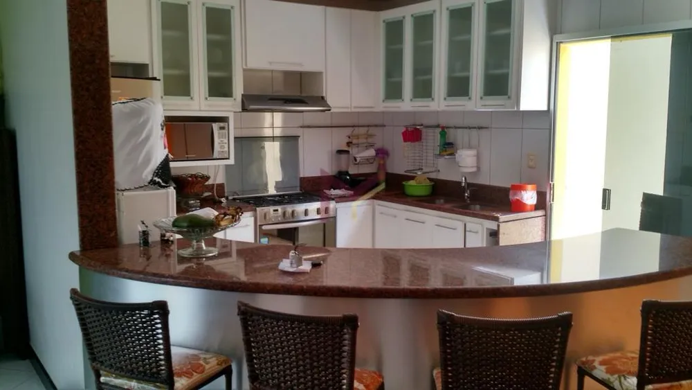 Casa, 4 quartos, 354 m² - Foto 9