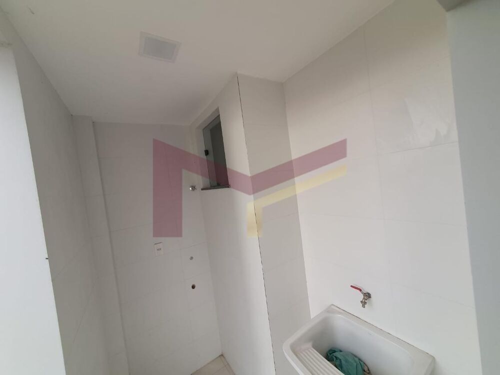 Casa à venda com 2 quartos, 67m² - Foto 15