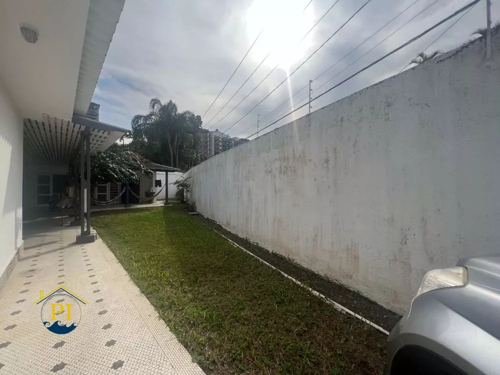 Casa, 4 quartos, 251 m² - Foto 2