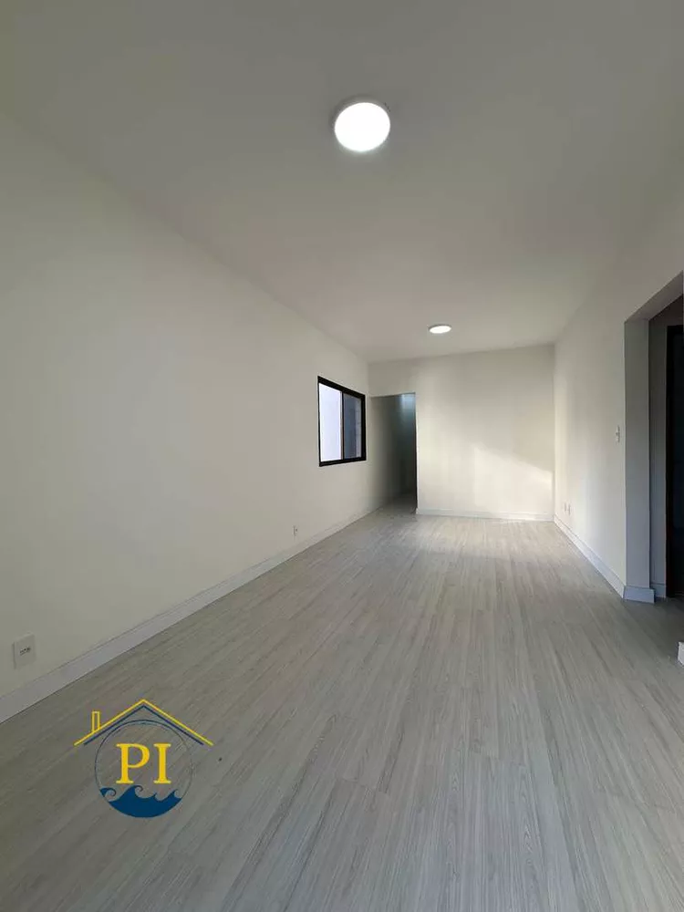 Apartamento à venda com 2 quartos, 74m² - Foto 1