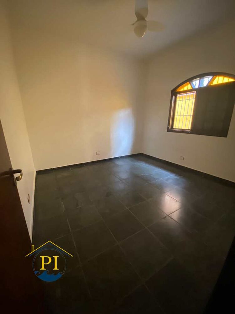 Casa, 3 quartos, 241 m² - Foto 4