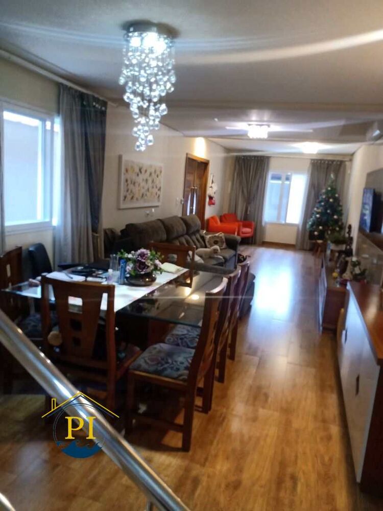 Casa, 4 quartos, 154 m² - Foto 1