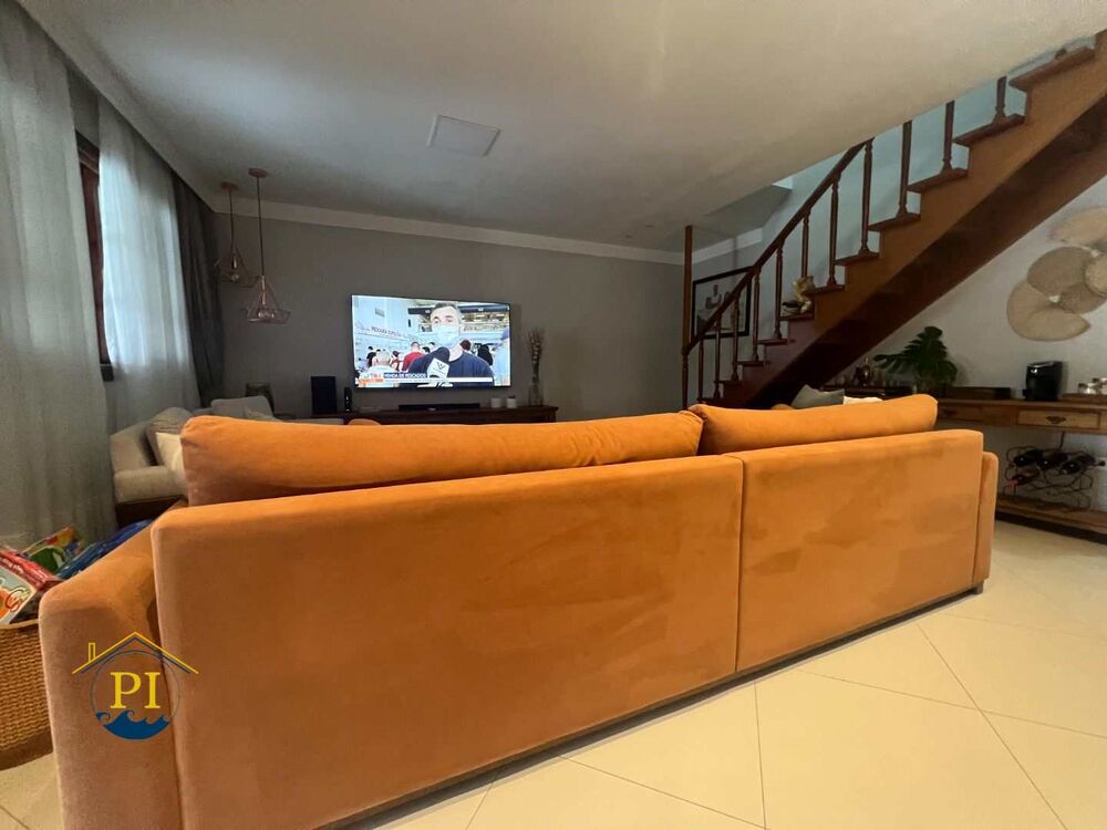 Casa, 3 quartos, 129 m² - Foto 1
