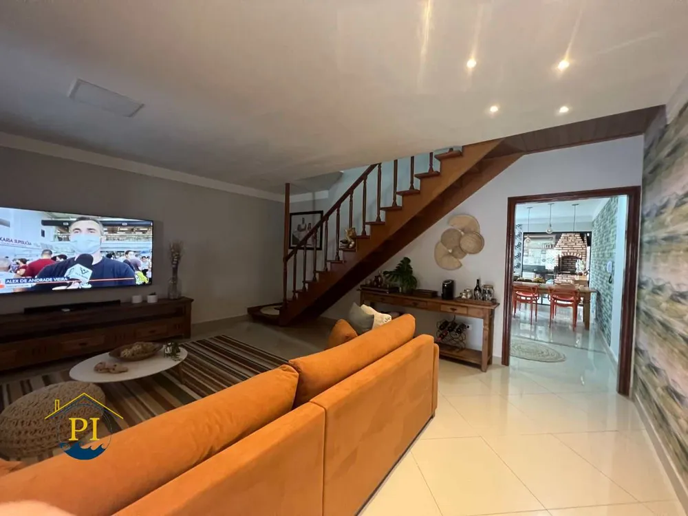 Casa, 3 quartos, 129 m² - Foto 1