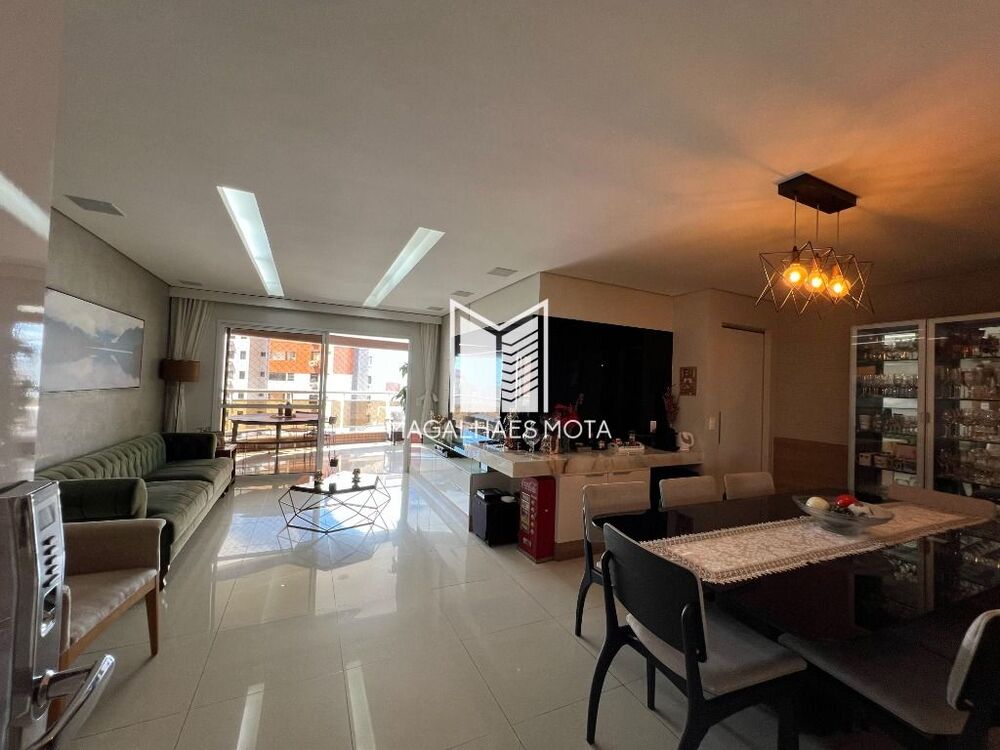 Apartamento à venda com 3 quartos, 167m² - Foto 1