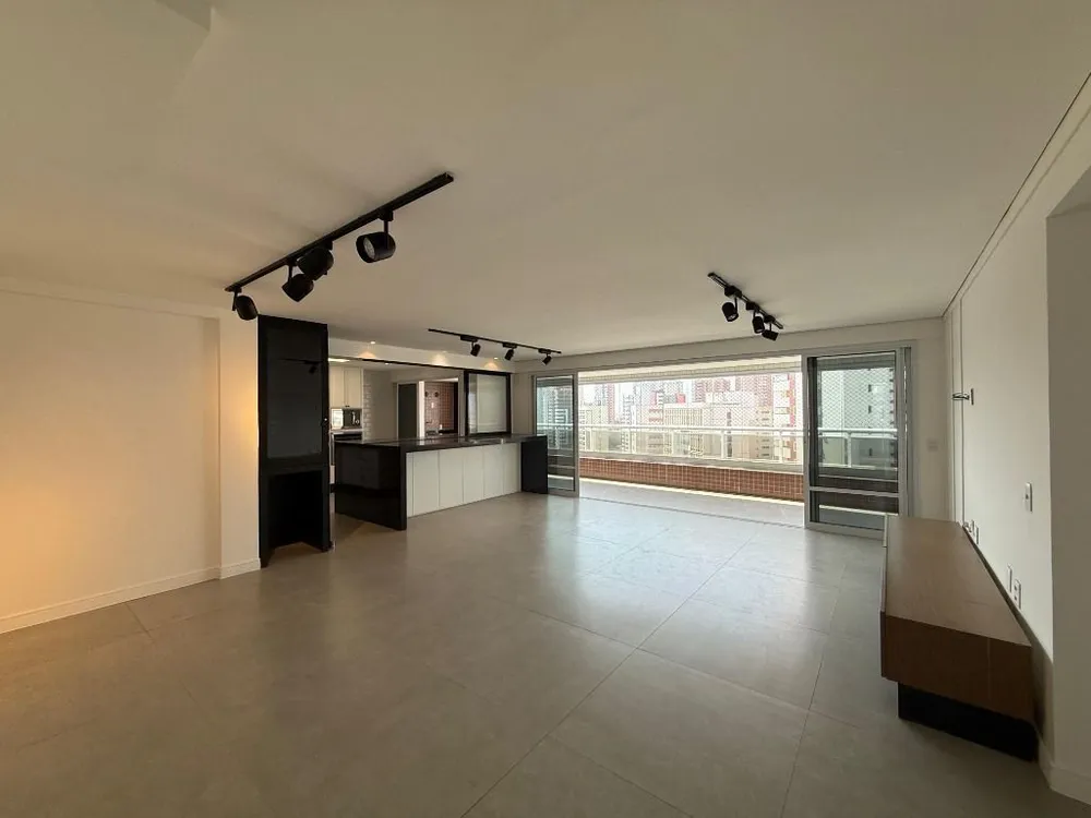 Apartamento, 4 quartos, 204 m² - Foto 3