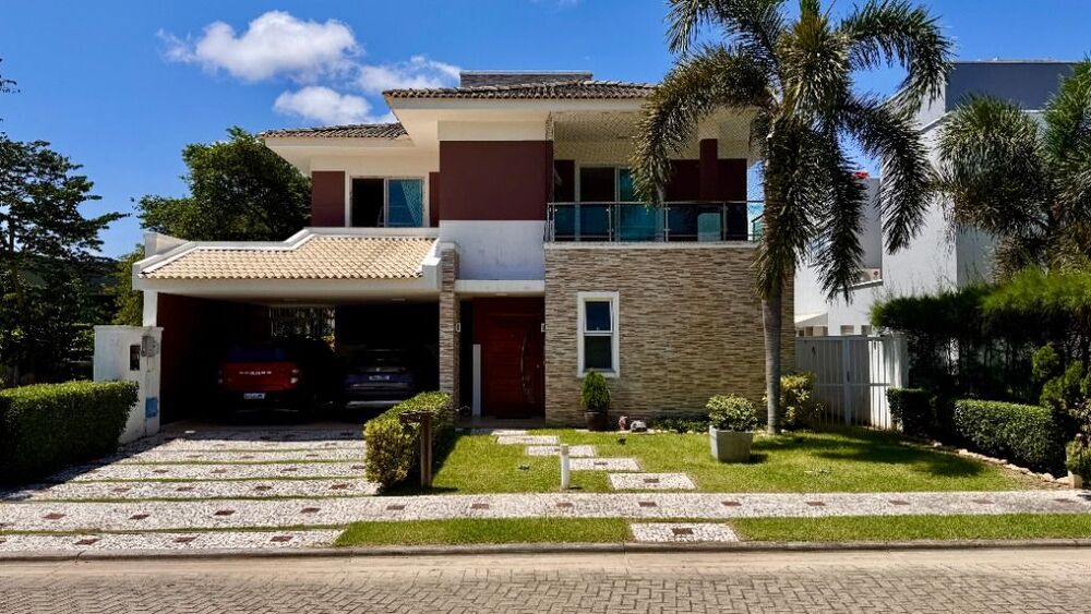 Casa de Condomínio à venda com 4 quartos, 320m² - Foto 1