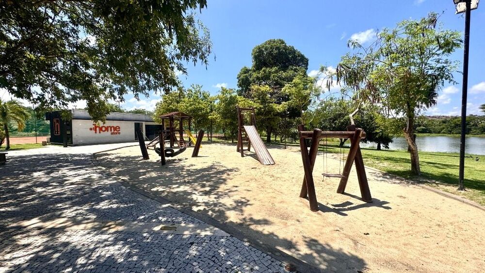 Casa de Condomínio à venda com 4 quartos, 320m² - Foto 32