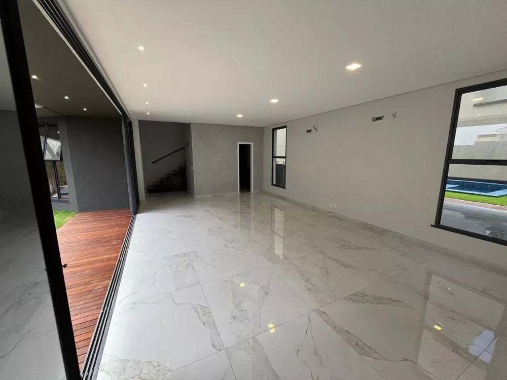 Casa de Condomínio à venda com 5 quartos, 433m² - Foto 4