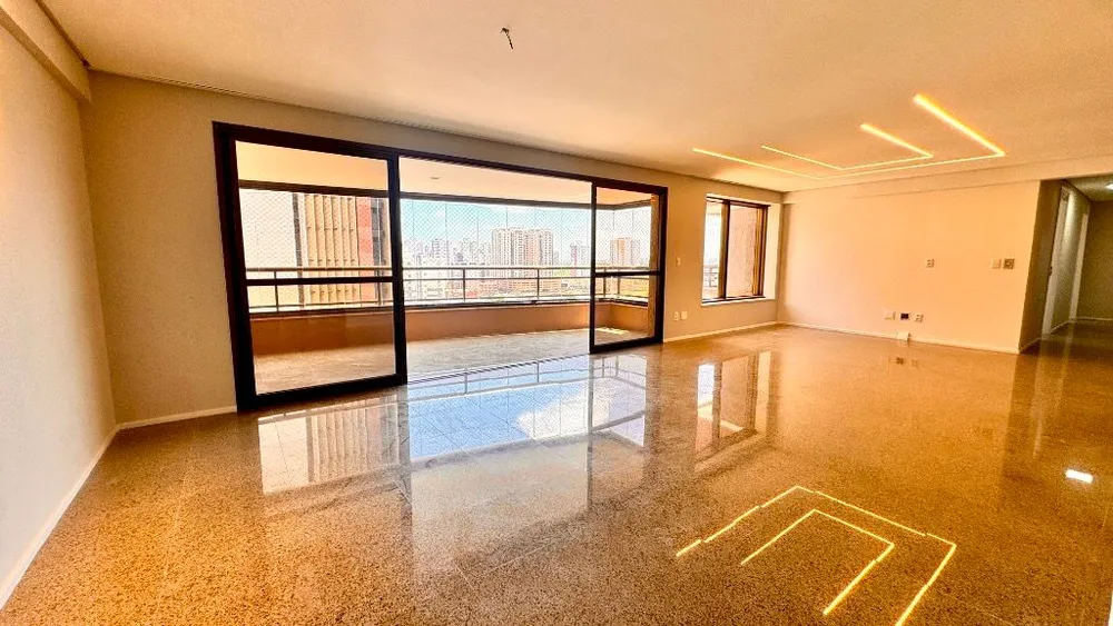 Apartamento, 4 quartos, 210 m² - Foto 2