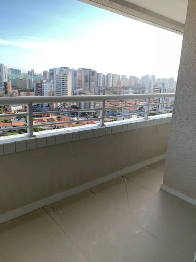 Apartamento à venda com 2 quartos, 62m² - Foto 4