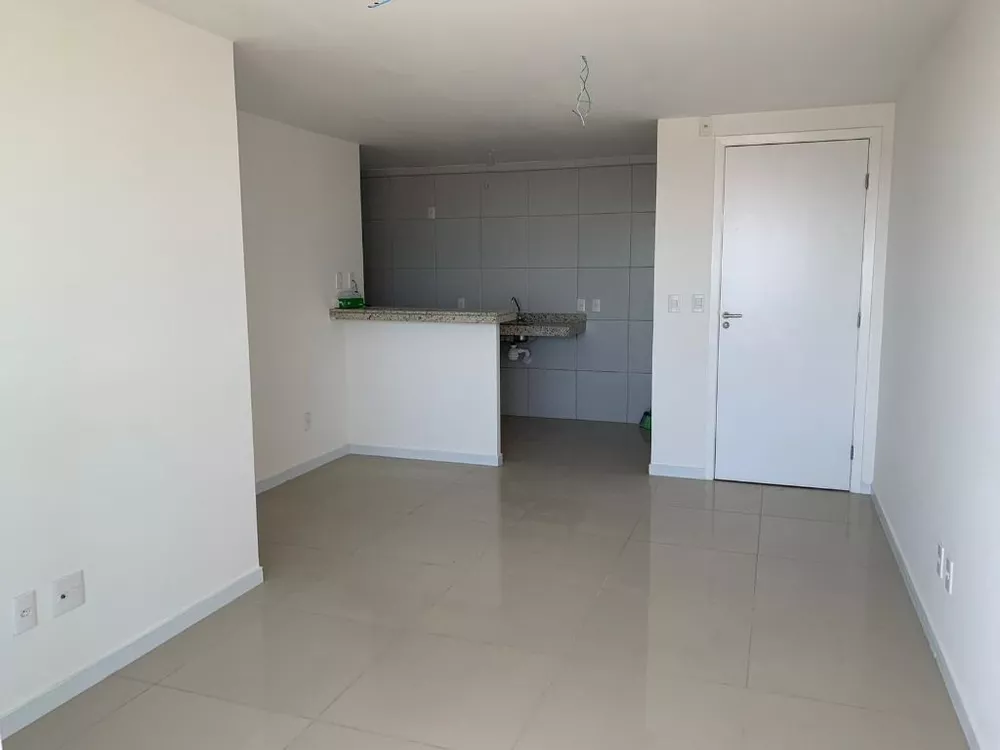 Apartamento à venda com 2 quartos, 62m² - Foto 3