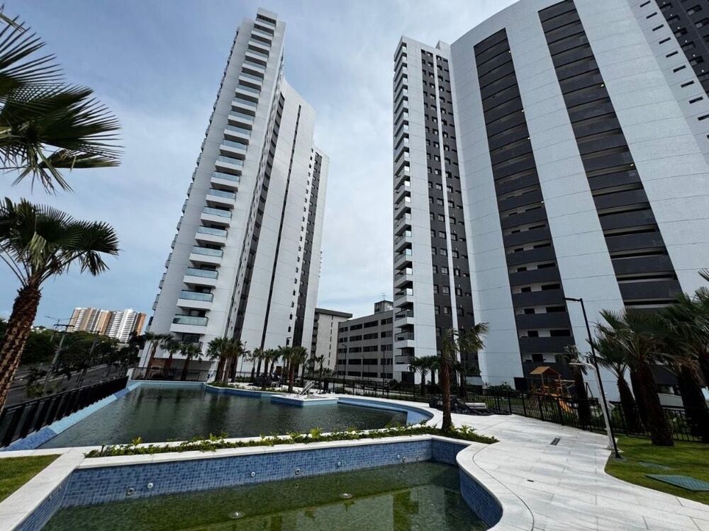 Apartamento à venda com 3 quartos, 105m² - Foto 2