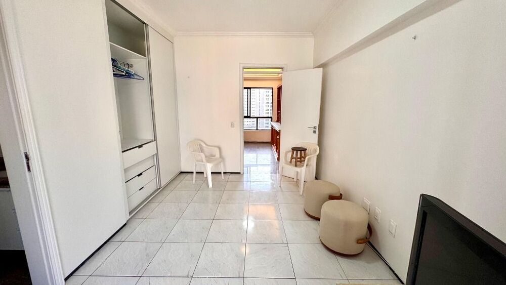 Apartamento à venda com 4 quartos, 230m² - Foto 8