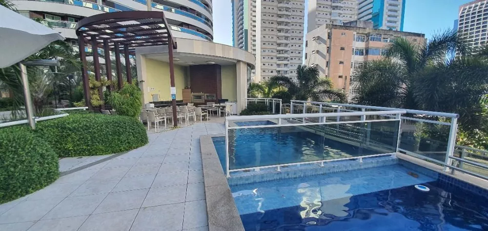 Apartamento à venda com 3 quartos, 226m² - Foto 4