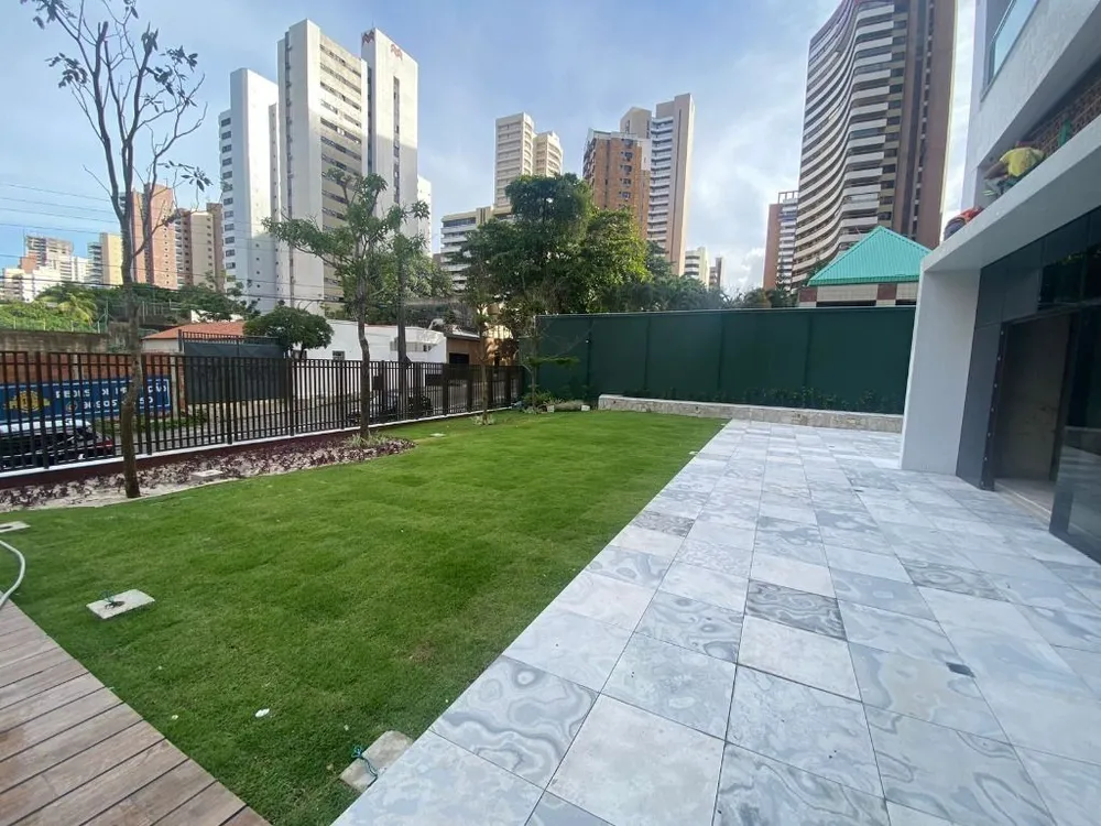 Apartamento, 4 quartos, 247 m² - Foto 2