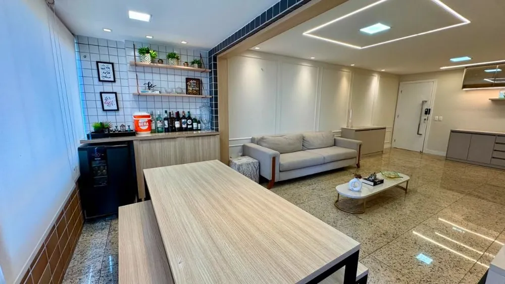 Apartamento, 3 quartos, 160 m² - Foto 1