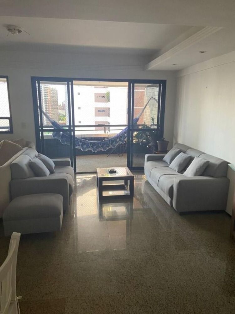 Apartamento à venda com 3 quartos, 145m² - Foto 3