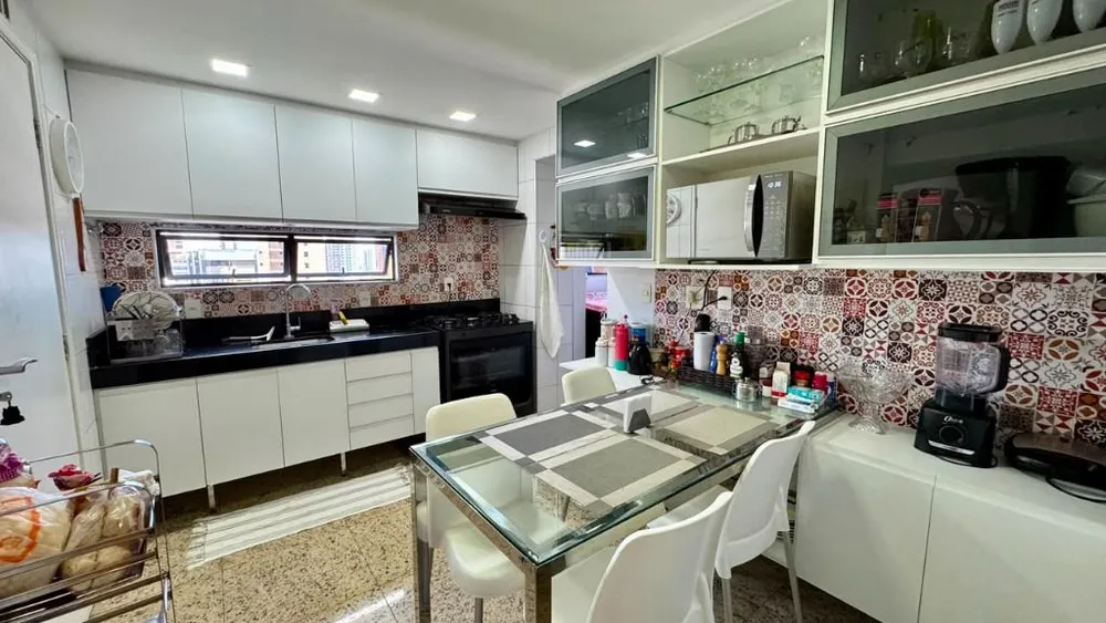 Apartamento, 3 quartos, 160 m² - Foto 2