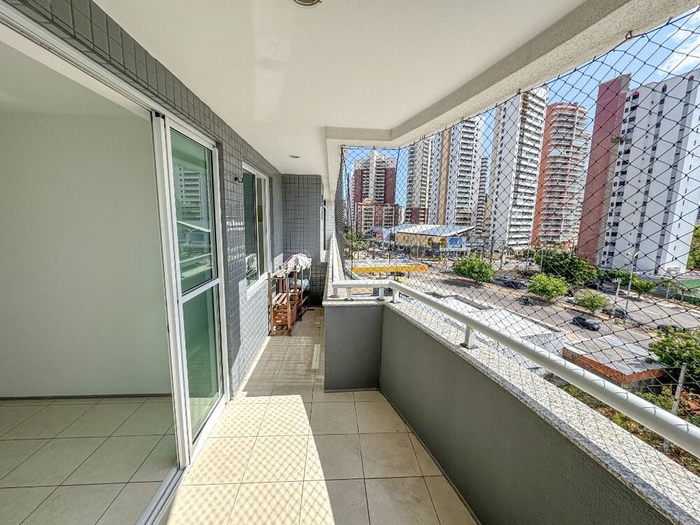 Apartamento à venda com 3 quartos, 127m² - Foto 2
