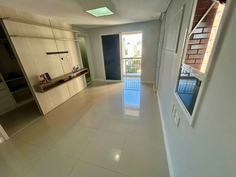 Apartamento à venda com 3 quartos, 165m² - Foto 4