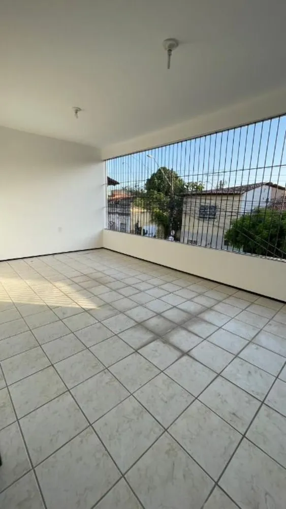 Casa, 4 quartos, 240 m² - Foto 2