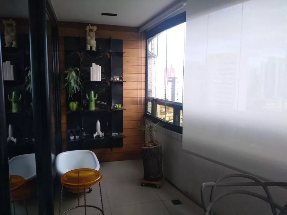 Apartamento à venda com 4 quartos, 240m² - Foto 4