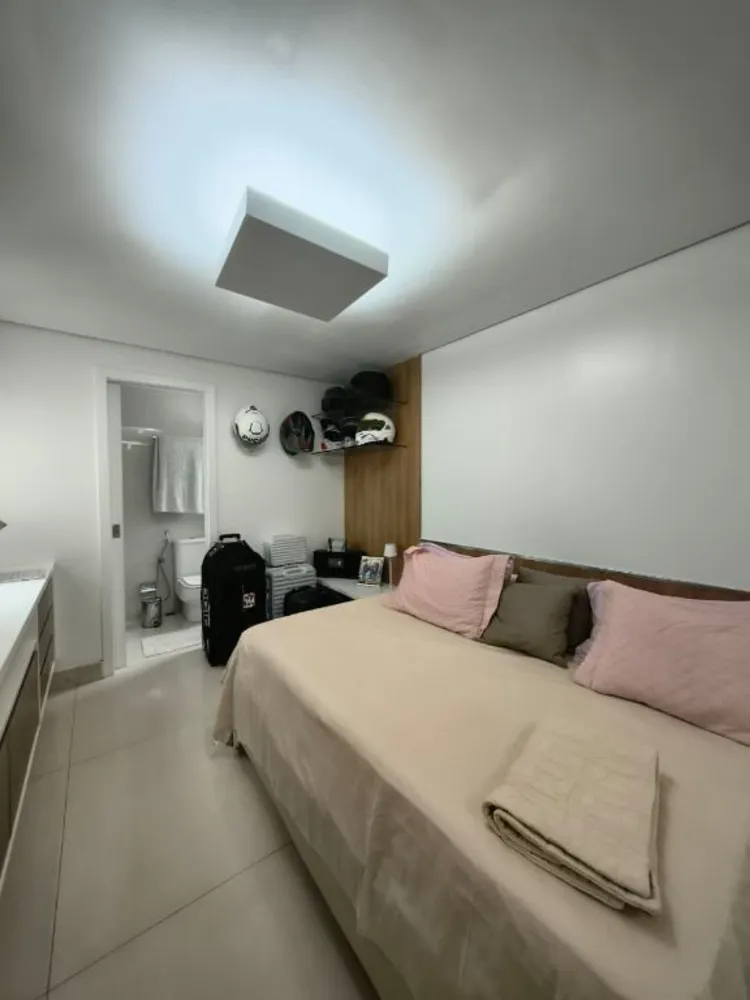 Apartamento, 4 quartos, 226 m² - Foto 1