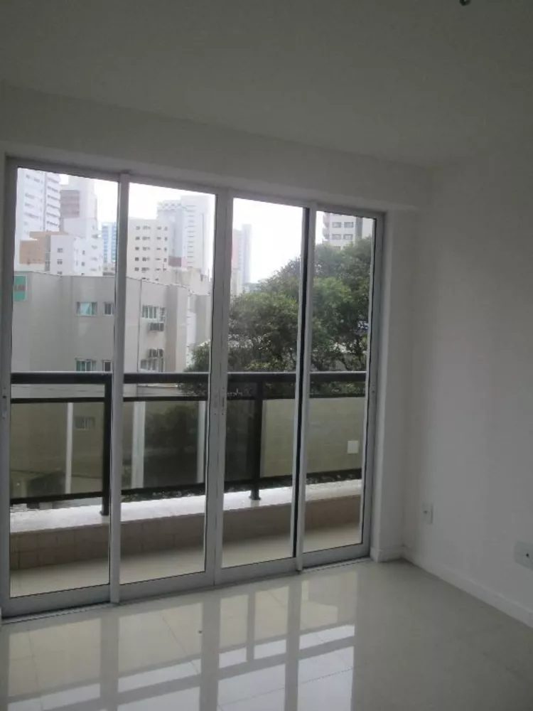 Apartamento à venda com 4 quartos, 163m² - Foto 3