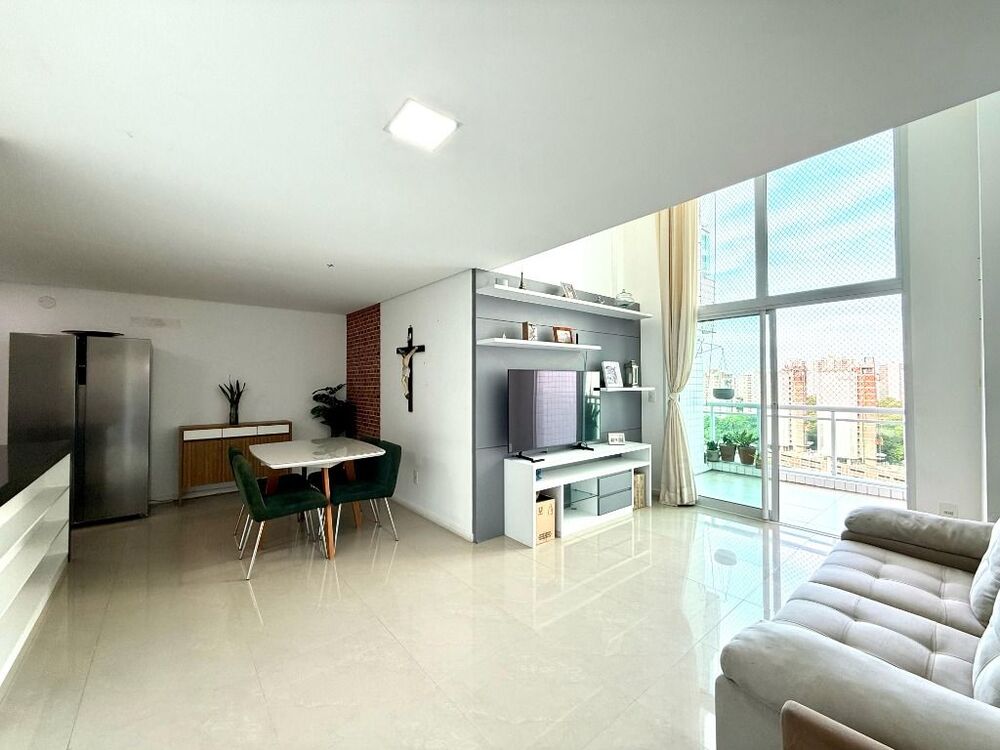 Apartamento à venda com 3 quartos, 104m² - Foto 1