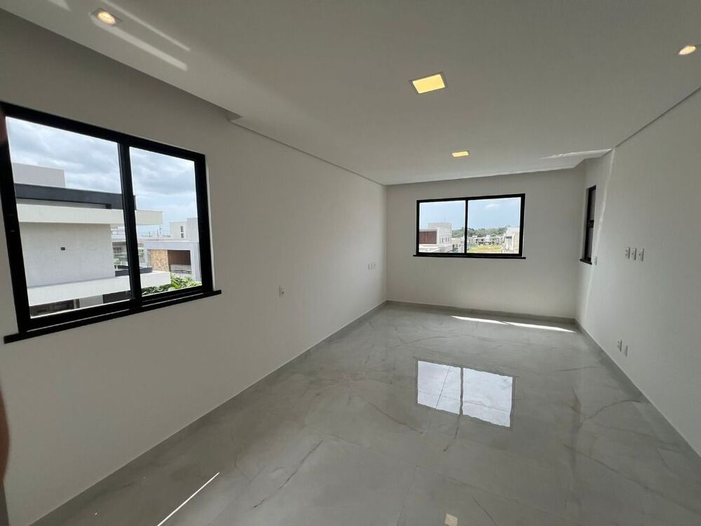 Casa de Condomínio à venda com 4 quartos, 254m² - Foto 3