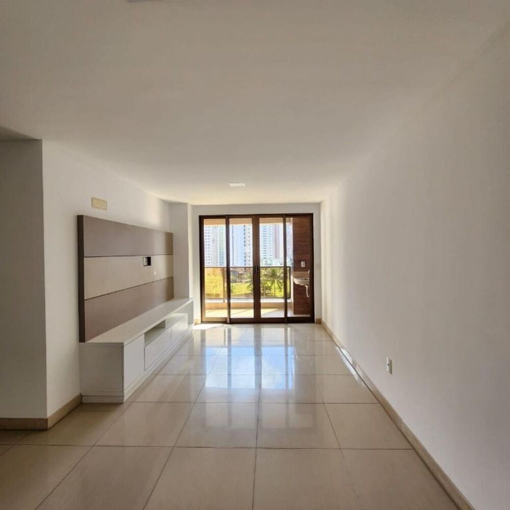 Apartamento à venda com 3 quartos, 114m² - Foto 2