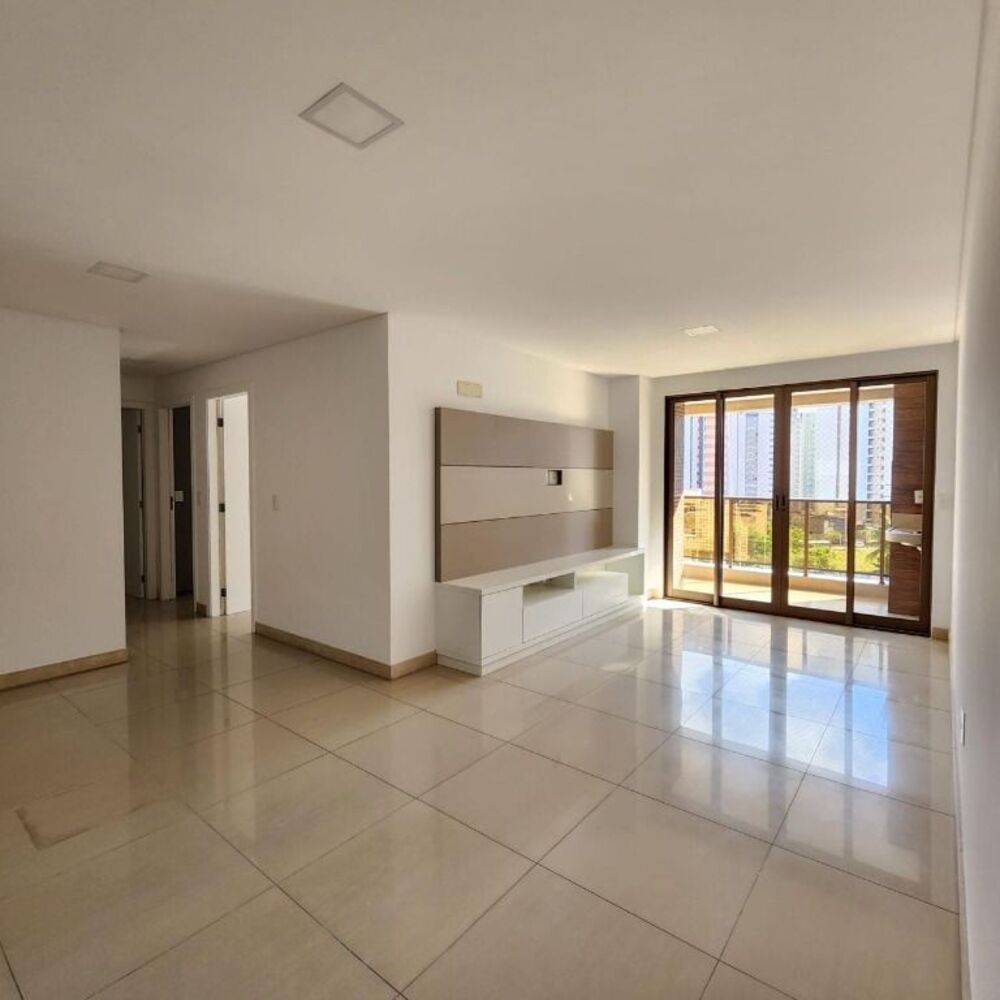 Apartamento à venda com 3 quartos, 114m² - Foto 1