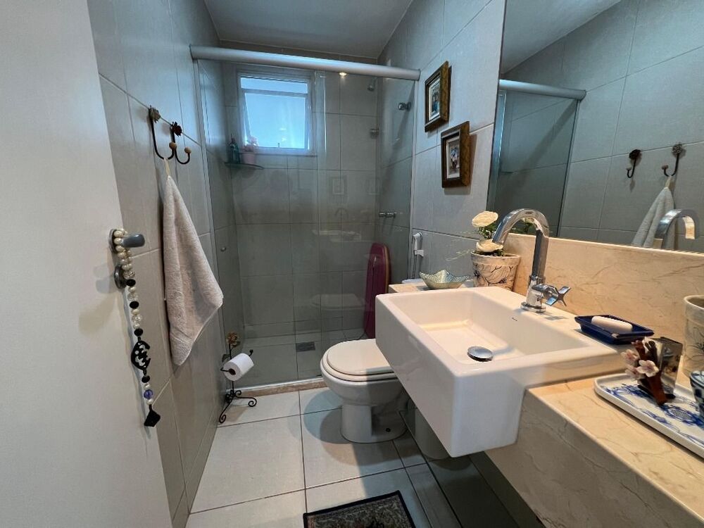 Apartamento à venda com 3 quartos, 123m² - Foto 3