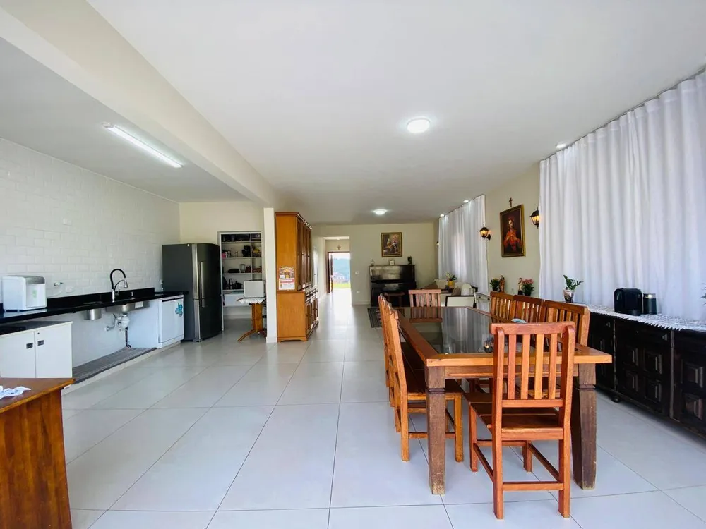 Casa, 5 quartos, 270 m² - Foto 1