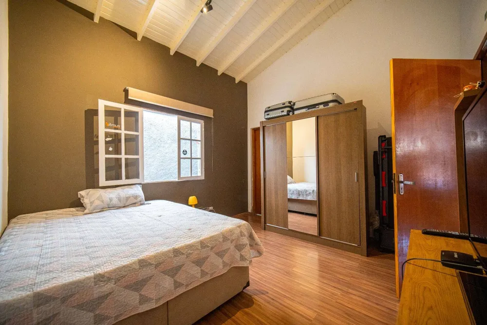 Casa, 3 quartos, 231 m² - Foto 4