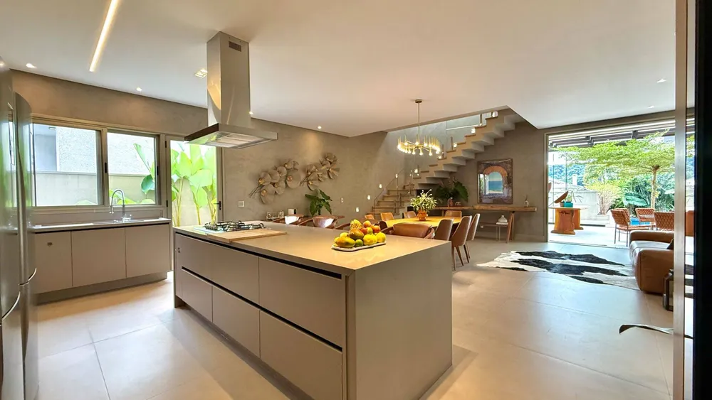 Casa, 4 quartos, 440 m² - Foto 1