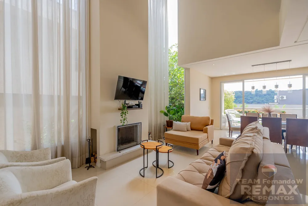Casa, 3 quartos, 315 m² - Foto 2