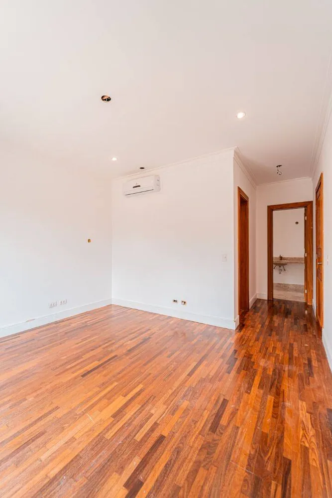Casa, 5 quartos, 618 m² - Foto 1