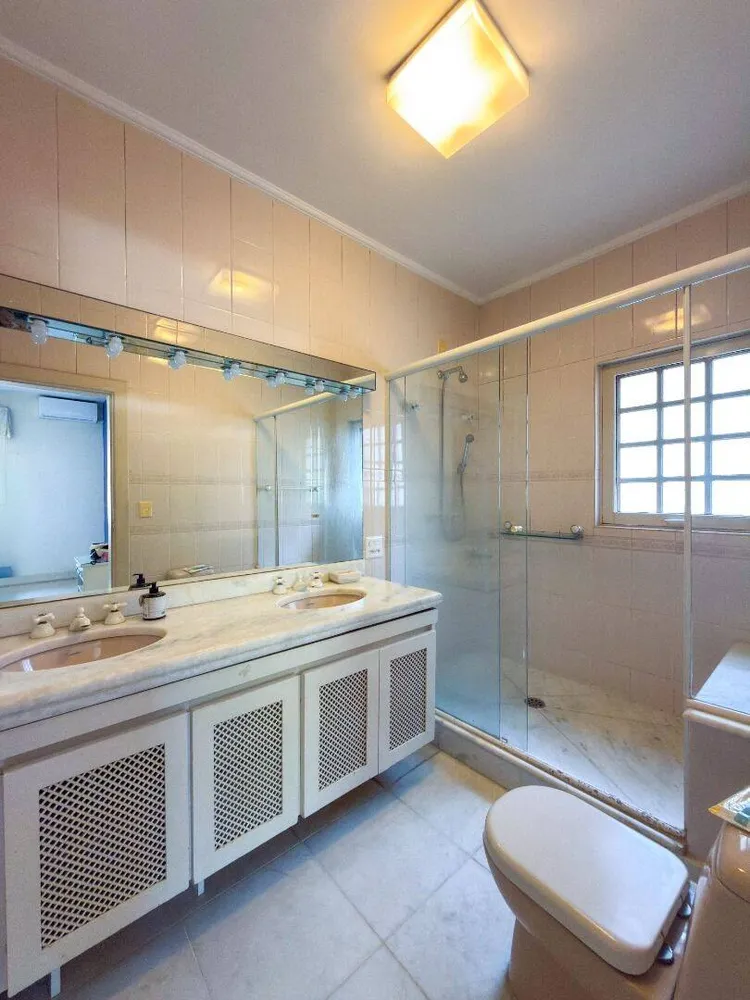 Casa, 4 quartos, 270 m² - Foto 12